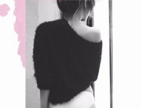 紗栄子がセクシーすぎる美尻ショットを公開して話題に