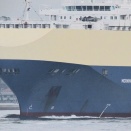 自動車運搬船　MORNING CONDUCTOR　雨の中の航行