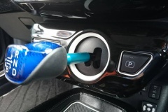 新型プリウス、シフトレバーを大幅改良 「分かりづらいという苦情が多かった」