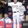 オリ中嶋監督も疑問、なぜリクエストで覆らない？　元NPB審判員記者が本当の理由を解説