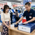【悲報】昔の親「ゲーム機2万円か…子どもの為だ買うぞ」今の親「ゲーム機10万円か…子どもの為だ買うぞ」