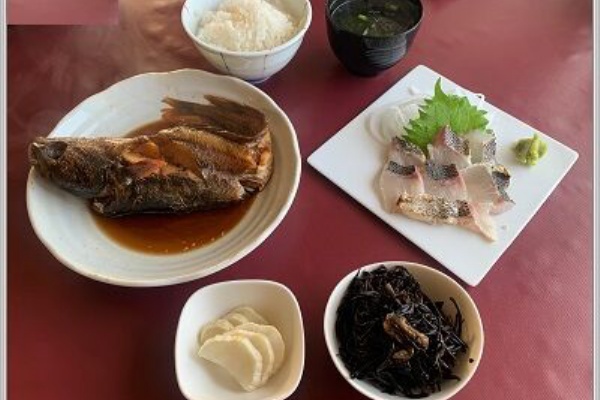 りんりん２９ダイアリー グルメ 横須賀