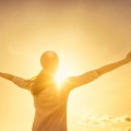 太陽の光は人の気分を良くするのか？大規模研究が導き出した答え