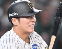 豊田寛←藤川球児が気に入ってるだけで井上より人気ないよな