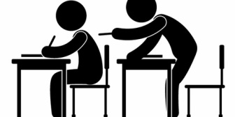 仕事の邪魔をしてくるコネ入社のお嬢さん同僚が今思い出してもハラワタが煮える…。しかも俺のことが好きだったらしい