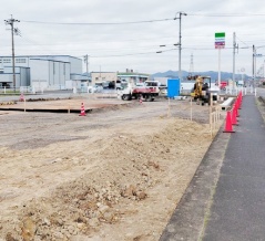 ファミリーマートのすぐ横に新築されるのは調剤薬局？（犬山市羽黒栄）