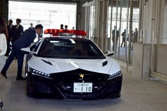 犯人を逃さない！スポーツカー「ホンダNSX」が三重県警パトカーに