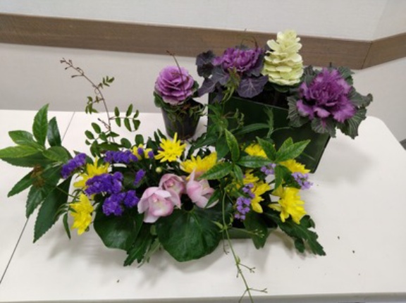 フラワー教室　鉢植えを使ったアレンジメント