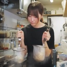外国人「頑張れ！！！！声優でJKのラーメンマスターなんて応援するしかねーだろ！！！！」