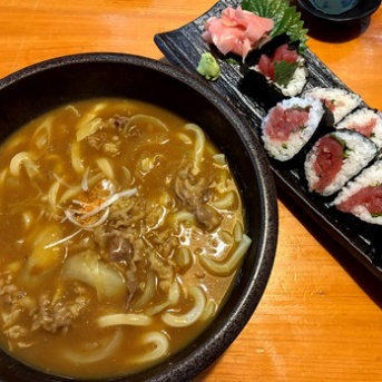 姫路　牛肉カレーうどん＆最強鉄火巻♪《巌流島》