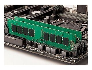 一年前ワイ「今メモリ高騰してるから32GBでええわ…」←この無能