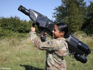 ドローン飛行禁止に沖縄の陸海空自衛隊12施設を追加…防衛省！