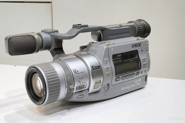 Extinct Media Museum | 絶滅メディア博物館 - 8mmVideo：8ミリ