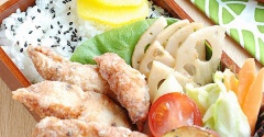 ささみのスティックフライ弁当【スーツケース】