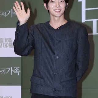 ウリ イ・ジュンギさんの日常