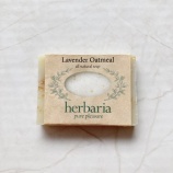 『Herbaria  Cuties all natural Lavender Oatmeal Soap』の画像