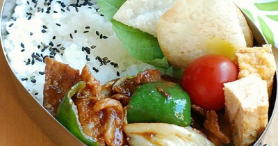 回鍋肉弁当【布団】