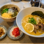 食べ歩きのあまたく