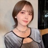 『鬼頭明里さん、さり気なく谷間を披露』の画像