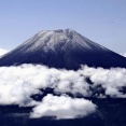 【富士山】吉田ルート７合目、登山ツアー中の７５歳男性死亡…山梨県側での死者は今シーズン初