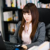  【画像あり】アッネ「在宅だからスカート履かなくて良いか…」⇒！！！