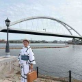 破れ格子の浴衣を初下ろし