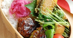 ピーマンの肉詰め弁当【成長】