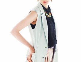 【バドミントン】潮田玲子がモデルデビュー　クールな眼差しで魅了