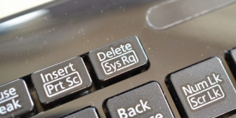 妻が勝手にパソコンのファイルを削除した…気に食わないからって、人の物を消すなよ…