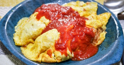 形は悪いですが旨味はあるオムライス（一皿2人前）&