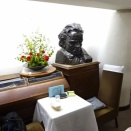 グルメの部屋(4795)銀座ウエスト本店    銀座の真ん中にあるレトロな喫茶店でベートーベンの銅像やBGMはクラシックのせいか音楽大学の女子学生が多く来店