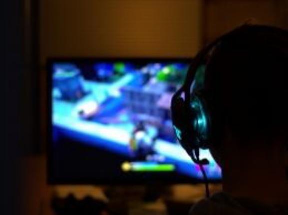 【悲報】PCゲーマー最新のゲームに興味ないことが判明・・・プレイ時間の半数近くが8年以上前のゲーム