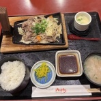 うふふの美味しいもの探すぞ♪