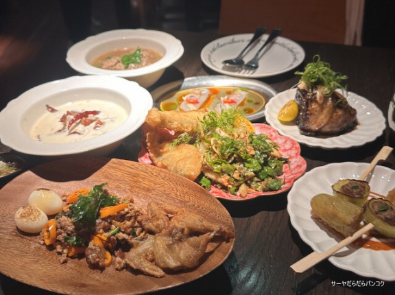【カオサンセーク　Khao San Sek】　at Song Wat Rd,　～予約困難になる前に行くべし！POTONGの姉妹・超人気タイ料理店～