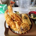■横浜橋の「天ぷら豊野」で、デカ盛り天丼！