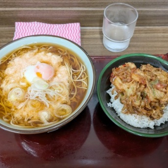 船堀「文殊」明太とろろそば（温玉付）＋かき揚げ