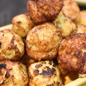 そのまま食べる♪ふわっと鶏揚げ団子