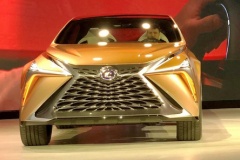 レクサス、日本刀をイメージしたコンセプトカー公開！