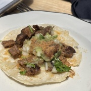 ハーフムーンベイのメキシコ料理 Cantina @ San Benito House