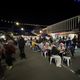 海外夜市の異彩めし。