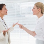 年下上司に注意したら毎日馬鹿にされ出したんだが質問ある？