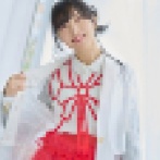 【画像】美人声優・佐倉綾音さん、うっかり目立ちすぎる私服を着てしまう