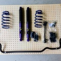 DA16Tキャリイにフロント強化スプリングとリヤ強化ショックアブソーバーとフロントスタビライザーの取付です！