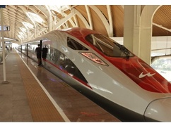 【ニュース」】インドネシア「高市さん助けて！」と中国高速鉄道の借金返済に年1兆2000億の国費投入が決まり終了、日本の新幹線を蹴った過去を掘り返され･･･