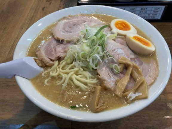 味噌だったら誉だよね　こってりらーめん誉