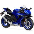 昨年から品薄状態の 【YZF-R1】 が入荷予定！？