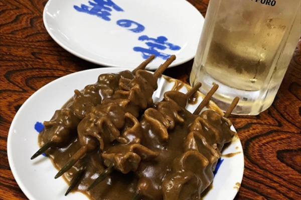 清水２ フルーツタケダ の桃ジュースと 金の字 のもつカレー 酒徒善人