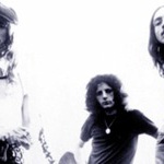 女性保育士、1歳児相手に「泣けばいいと思ってんじゃねーよ、この野郎！」保育施設虐待 	