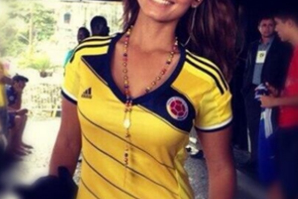 世界のサッカー366研究 World Soccer Gps Aps サポーター美人 美女 スケッチ コロンビア代表ハメス ロドリゲスが凄い