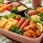 3大お弁当に入ってたら嬉しいおかず「卵焼き」「ウインナー」あと一つは？